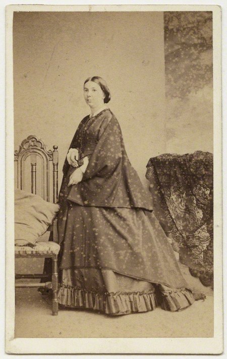 Margaret O. W. Oliphant.jpg