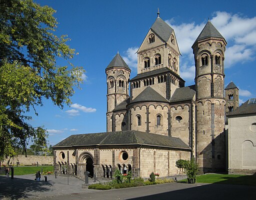 Kloster Maria Laach. Klosterkirche und Paradies, ehemaliger Kandidat für das UNESCO-Weltkulturerbe in Rheinland-Pfalz