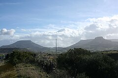 The mesas of Monte Santo and Monte Pelau.