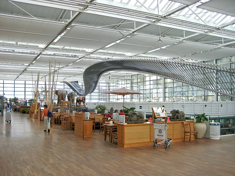 File:Munich Airport T2 L5 restaurants.jpg