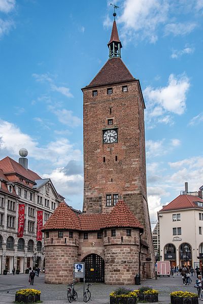 File:Nürnberg, Stadtbefestigung, Weißer Turm-20160810-004.jpg