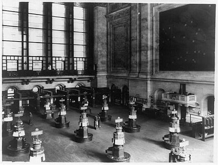 Tập tin:NY stock exchange interior LC-USZ62-94123.jpg