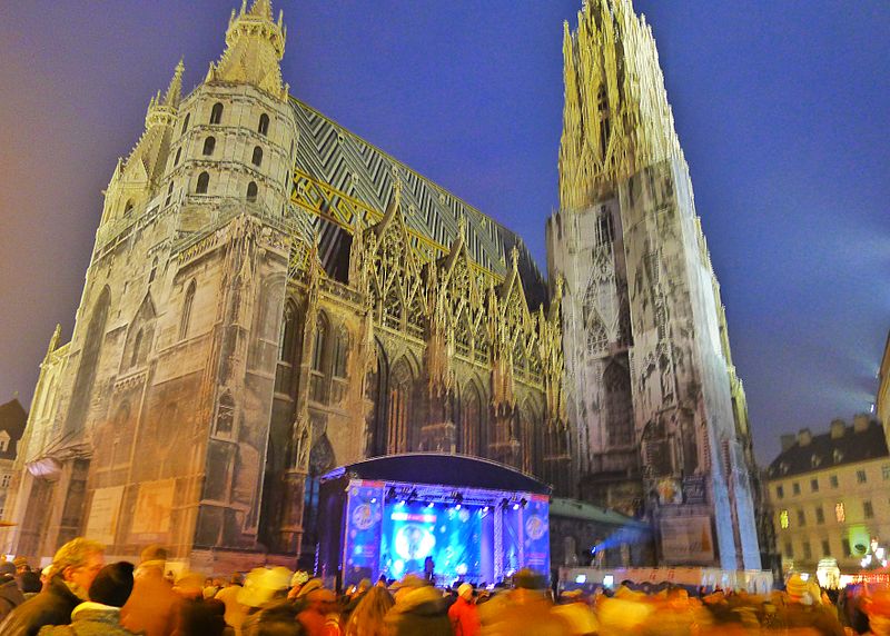 File:New Year Eve in Vienna (5309676637).jpg