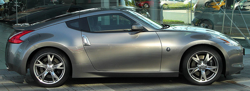 File:Nissan 370Z side 20100718.jpg - Wikimedia Commons