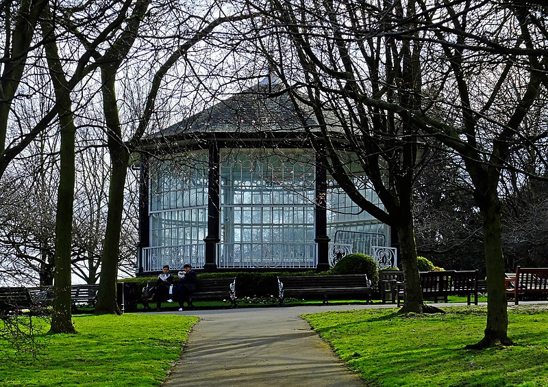 File:Nottm Castle Bandstand.jpg