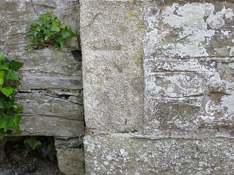 File:Ordnance Survey Cut Mark - geograph.org.uk - 5439025.jpg