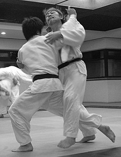 Ōuchi gari Throwing techniques