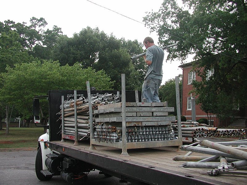 File:Palmer scaffolding (653480761).jpg