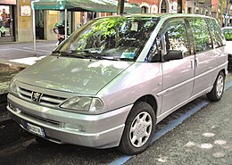 260px-Peugeot_806