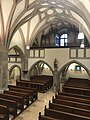 Gotisches Langhaus Richtung Westen, mit Orgel