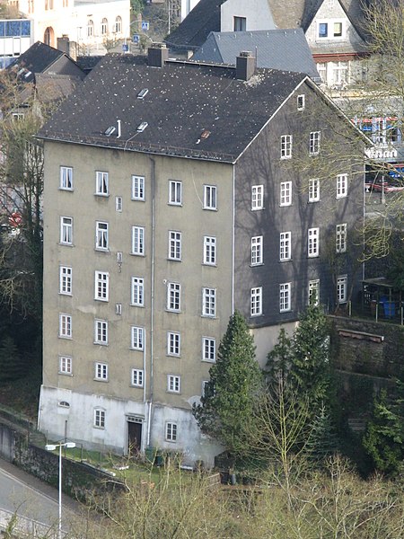 File:Piseehochhaus Weilburg.JPG