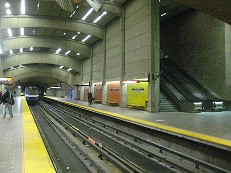 PlaceSaintHenri Metro