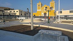 Plaza Mayor de San José (Lambayeque, Perú).jpg