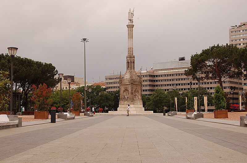 800px-Plaza_de_Colón_(Madrid)_08.jpg_800x530