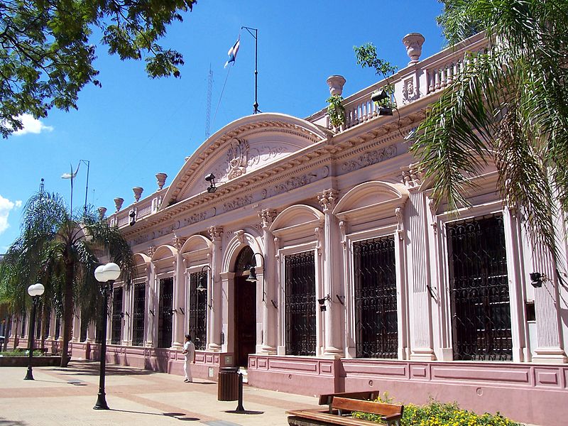 File:Posadas - Centro - Casa de Gobierno de Misiones.JPG