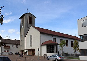 Prad Pfarrkirche Maria Königin.jpg
