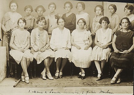 First female voters in, Natal, Rio Grande do Norte, in 1928.