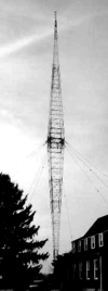 Antenna guyed tower Radiotower.png