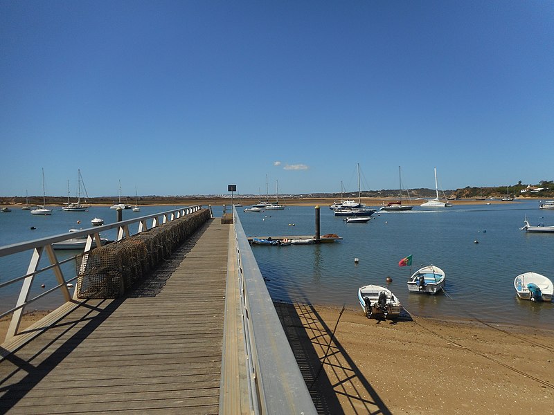 File:Ria de Alvor, 18 September 2015 (2).JPG