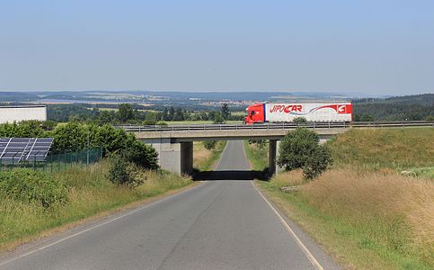 Route 193 passant sous l'autoroute D5.