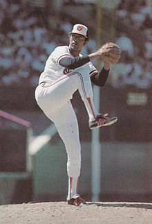 Mike Jackson (right-handed pitcher) - Wikipedia