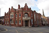 Rushden Council Buildings (geograph 2001516).jpg