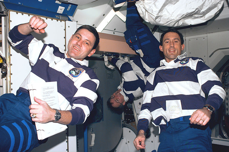 File:STS088-E-5124 (12-11-98) Robert D. Cabana, Jerry L. Ross and James H. Newman.jpg