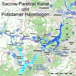 Gewässer hydrologisch unterschieden, dazu Landverkehrsnetz