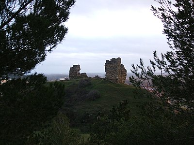 English: Castle in Saldaña Español: Ruinas del castillo de Saldaña