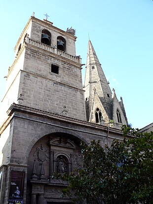 Cómo llegar a Iglesia De Santa María De Palacio en transporte público - Sobre el lugar