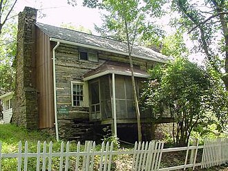 Scanlon Log House Scanlon Farm Three Churches WV 2004 01.jpg