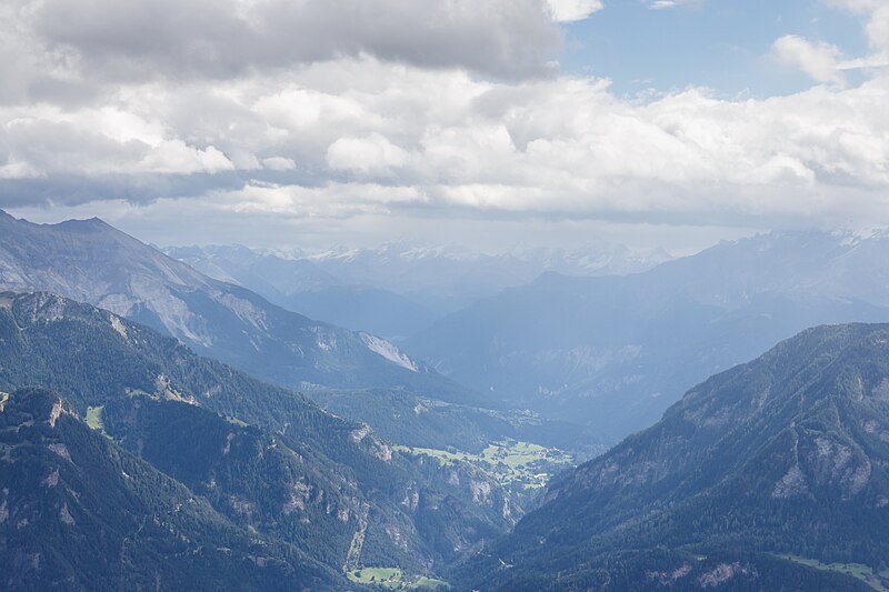 File:Schin Gorge as seen from Tguma (2).jpg