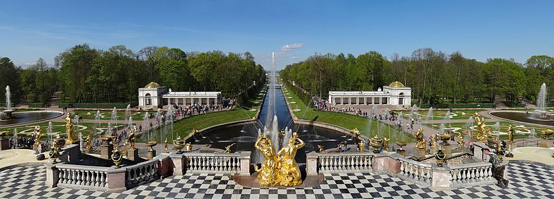 File:Schloss Peterhof, Große Kaskade.jpg