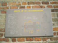 ANWB-bordje aan de Sint-Catharinakerk