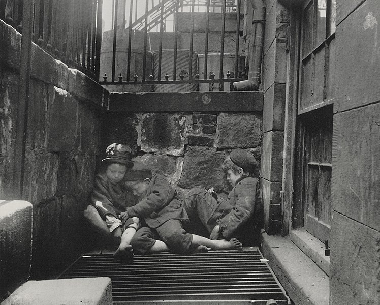 File:Sleeping, homeless children - Jacob Riis.jpg