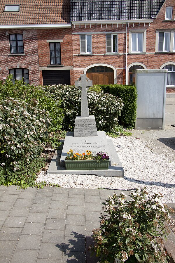 Slypskapelle Plot of Honour