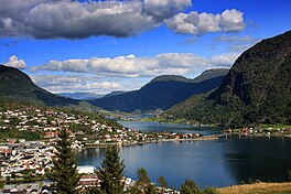 Sogndalsfjorden og Barsnesfjorden.jpg