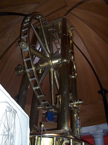 File:Strumento osservatorio astronomico Palazzo dei Normanni8.jpg