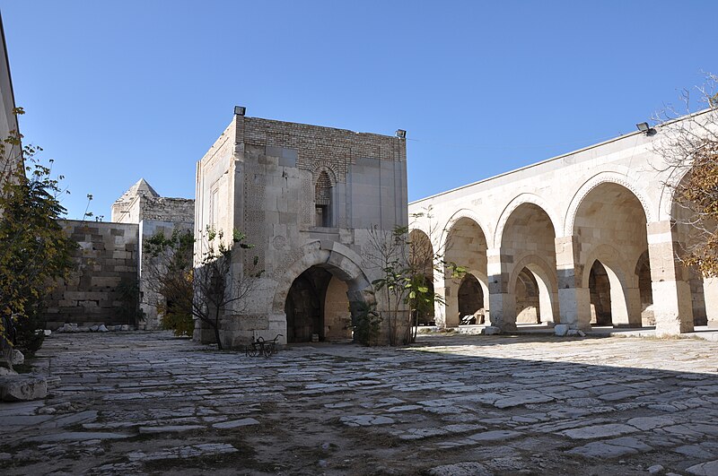 File:Sultanhani Caravanserai, Turkey (23944555856).jpg