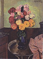 Vaso di fiori su un tavolo tondo, 1920.