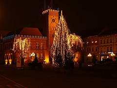 English: Liberty square and Town Hall at Christmas time Polski: Ratusz i plac Wolności w czasie Bożego Narodzenia