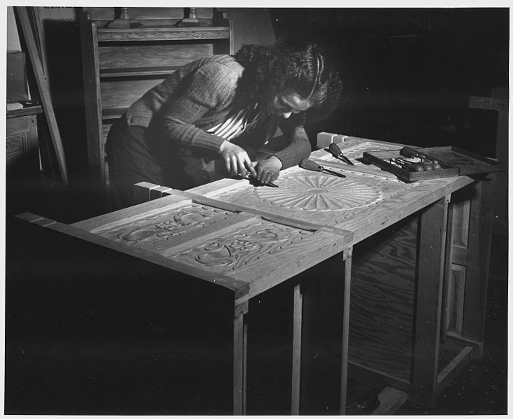 File:Taos County, New Mexico. Girls do woodwork in the N.Y.A. shop in Taos. - NARA - 521967.jpg