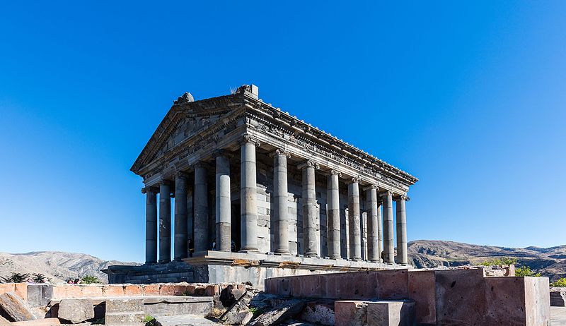 File:Templo de Garni, Armenia, 2016-10-02, DD 94.jpg