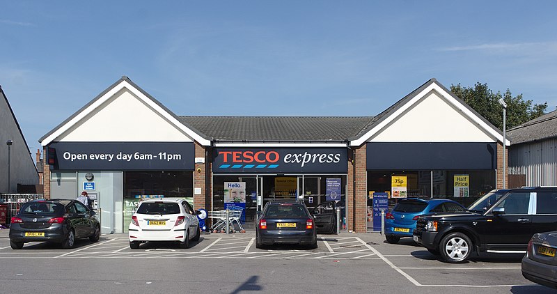 File:Tesco Express, Moreton Cross.jpg