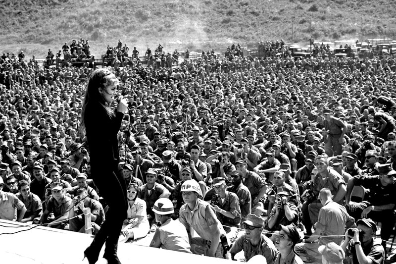 File:Thousands of service personnel listen to Miss Ann-Margret sing one of her numbers during her show in Danang, Vietnam. - NARA - 532506.tiff