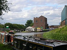 Titford Top Lock, Titford Pumphouse, and the start of the Tat Bank Branch