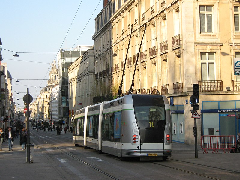 File:Tram - trolley - bus - panoramio.jpg