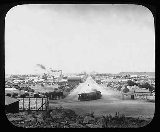 Tram turning into Argent Street, Broken Hill (NSW) (6946597460)