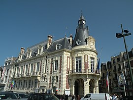 Trouville-sur-Mer mairie.jpg