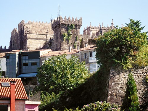 Entrando Tui por el Camino Portuguese